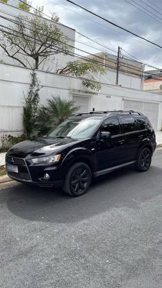 MITSUBISHI OUTLANDER 2.0 16V GASOLINA 4P AUTOMÁTICO MITSUBISHI OUTLANDER 2.0 16V GASOLINA 4P AUTOMÁTICO